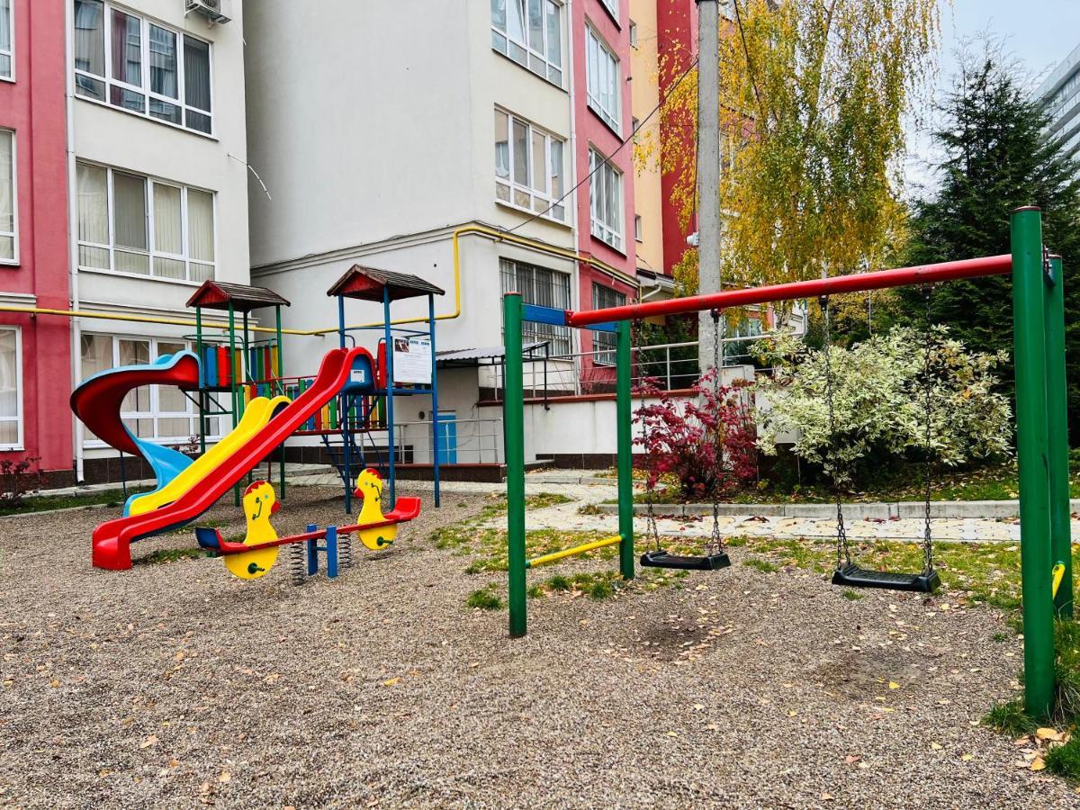 Cozy Apartment In Chisinau Exterior foto